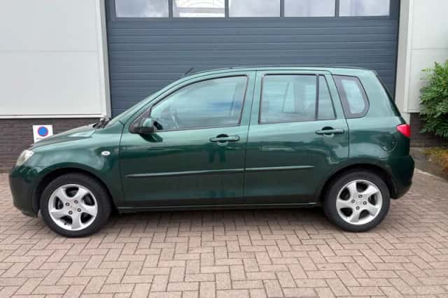 Mazda 2 (2006) thumbnail 6