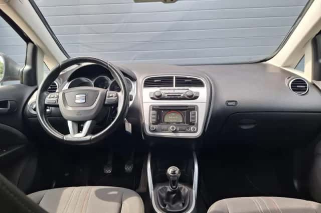 SEAT Altea XL (2012) thumbnail 2