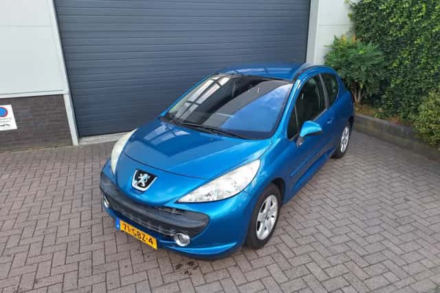 Peugeot 207 (2008) thumbnail 3