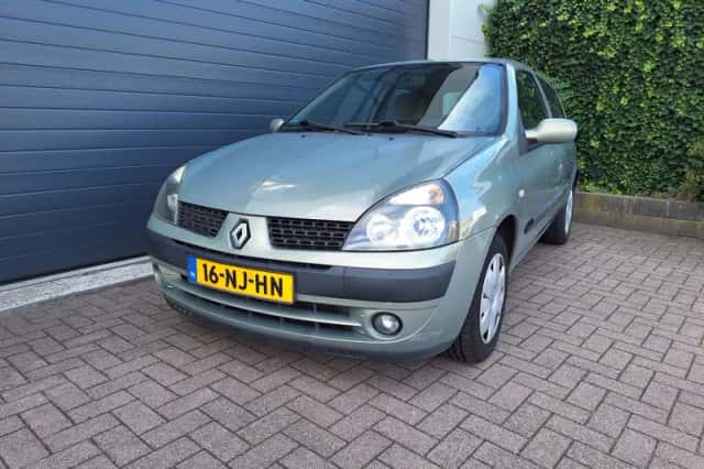 Renault Clio (2003) thumbnail 5