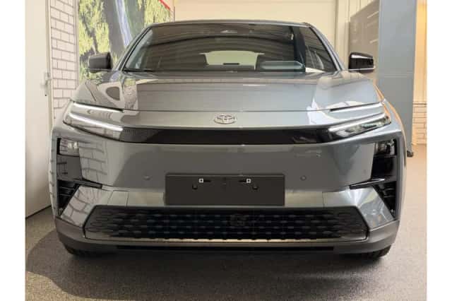 Toyota C-HR+ (2026) thumbnail 3