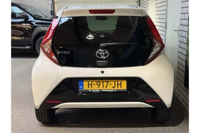 Toyota Aygo (2020) thumbnail 4