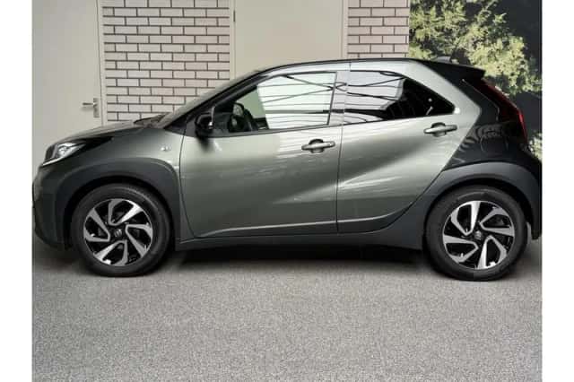 Toyota Aygo X (2024) thumbnail 2