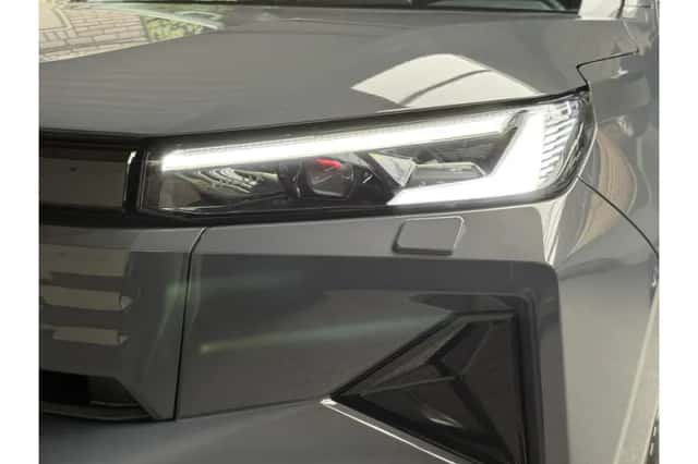 Toyota Hilux (2026) thumbnail 5