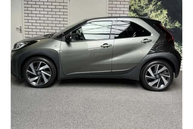 Toyota Aygo X (2023) thumbnail 2