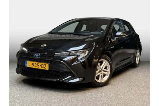 Toyota Corolla (2021) thumbnail 1