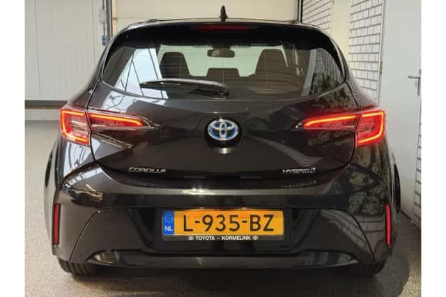 Toyota Corolla (2021) thumbnail 4