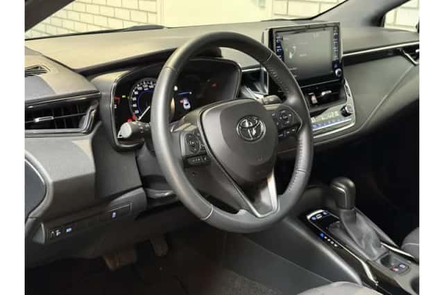 Toyota Corolla (2021) thumbnail 5