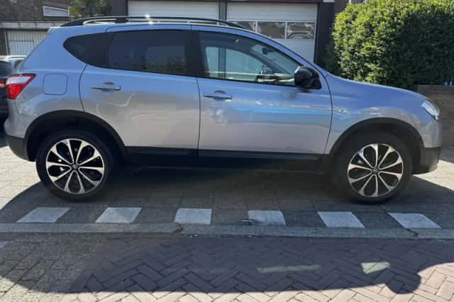 Nissan Qashqai (2013) thumbnail 2