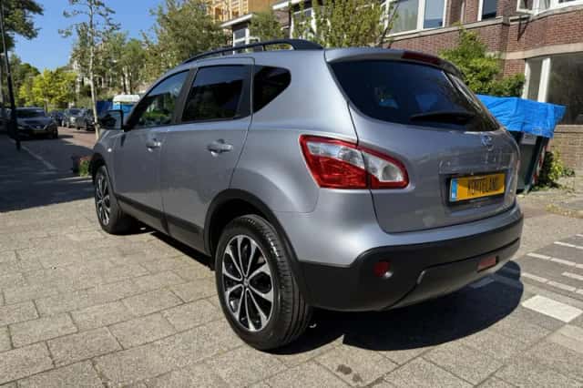 Nissan Qashqai (2013) thumbnail 5