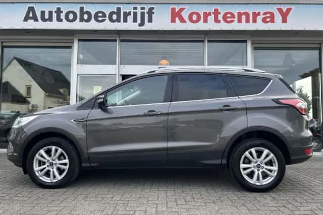 Ford Kuga (2017) thumbnail 6
