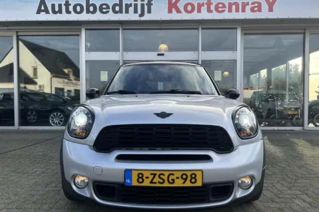 MINI Countryman (2012) thumbnail 5