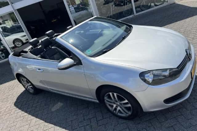 Volkswagen Golf (2012) thumbnail 3