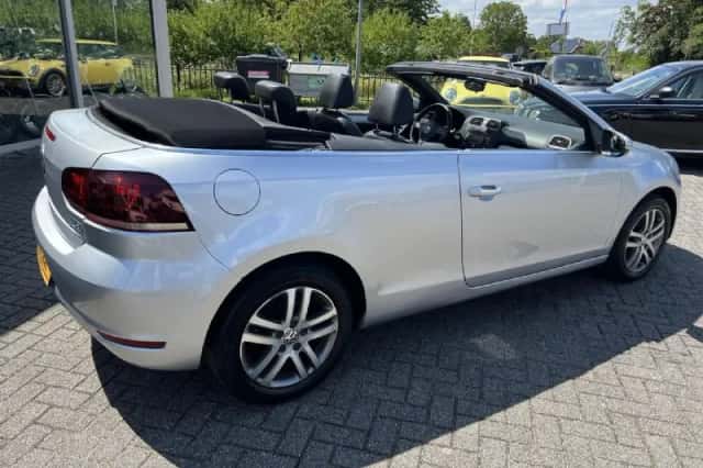 Volkswagen Golf (2012) thumbnail 6
