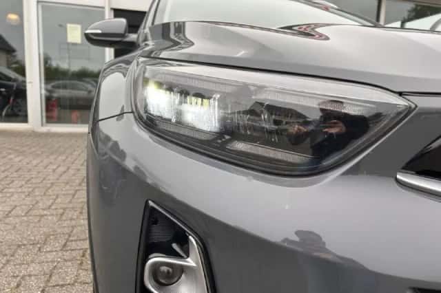 Kia Stonic (2021) thumbnail 6