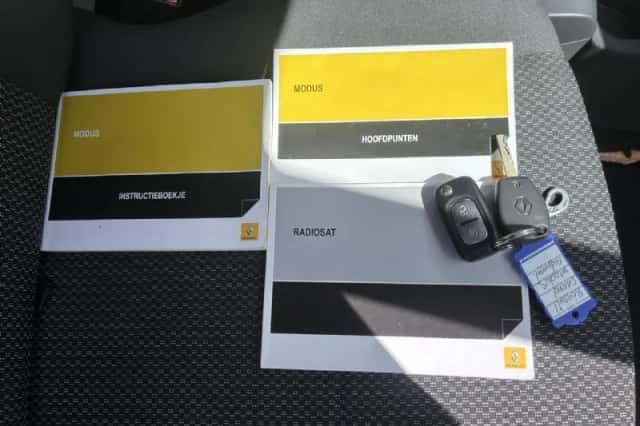 Renault Grand Modus (2011) thumbnail 2
