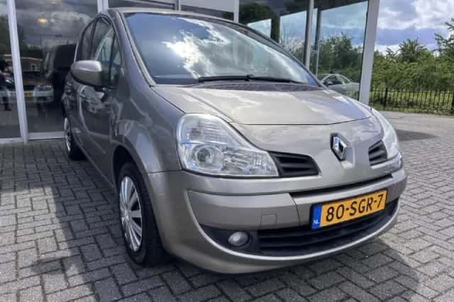 Renault Grand Modus (2011) thumbnail 5