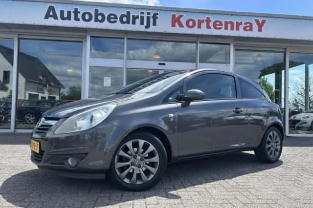 Opel Corsa (2011) thumbnail 6
