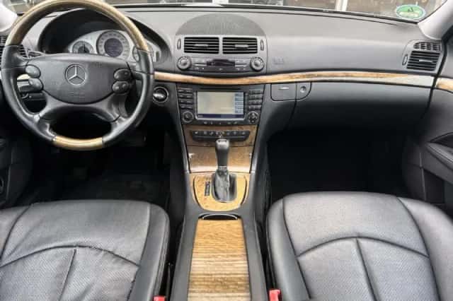 Mercedes-Benz E-Klasse (2007) thumbnail 4