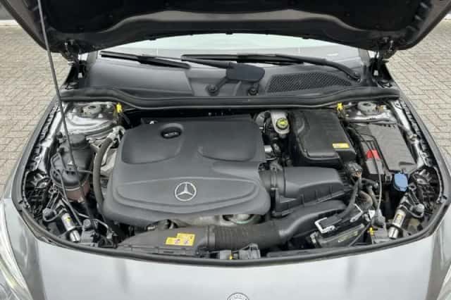 Mercedes-Benz CLA-Klasse (2016) thumbnail 6