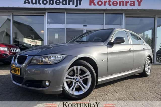 BMW 3-Serie (2011) thumbnail 1