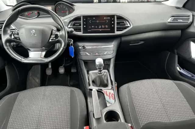 Peugeot 308 (2019) thumbnail 3