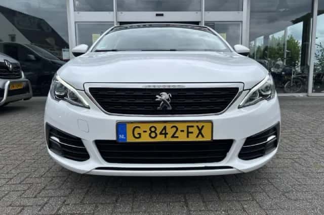 Peugeot 308 (2019) thumbnail 4
