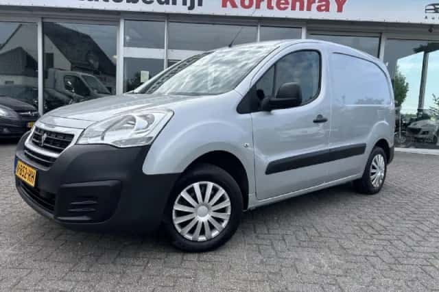 Peugeot Partner (2017) thumbnail 5