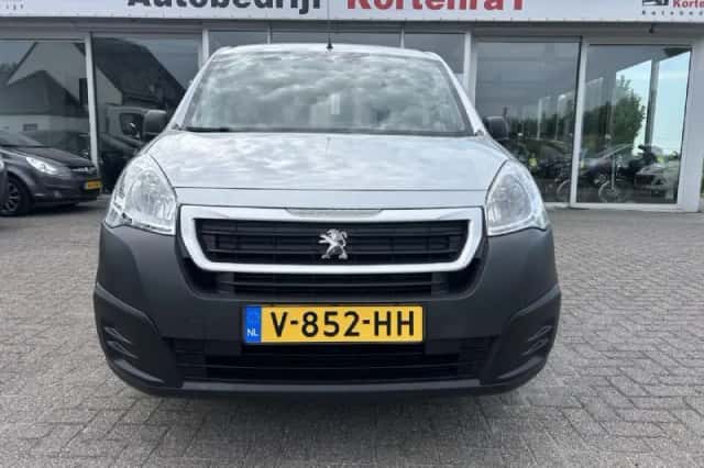 Peugeot Partner (2017) thumbnail 6