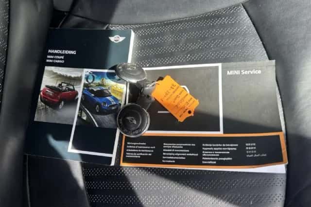 MINI Coupé (2013) thumbnail 2
