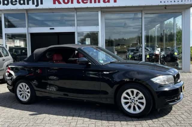 BMW 1-Serie (2010) thumbnail 2