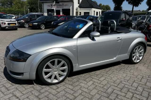 Audi TT (2002) thumbnail 5