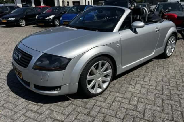 Audi TT (2002) thumbnail 6