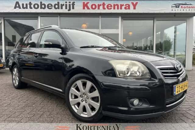 Toyota Avensis (2009) thumbnail 1