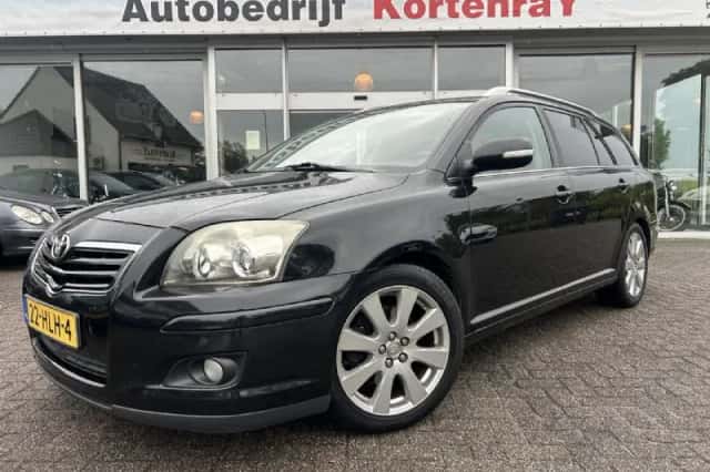 Toyota Avensis (2009) thumbnail 5
