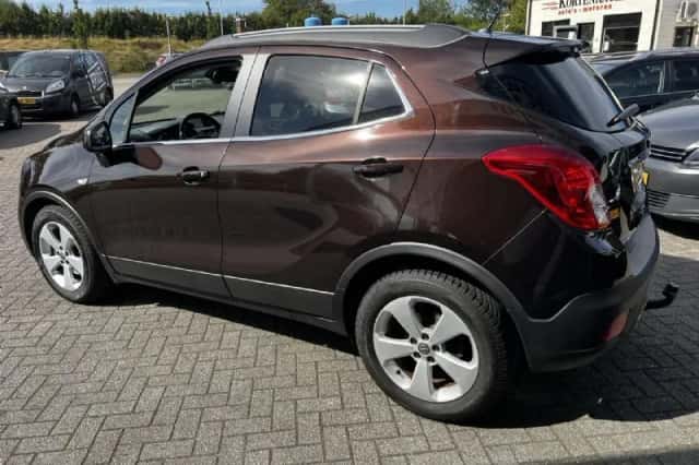 Opel Mokka (2015) thumbnail 4