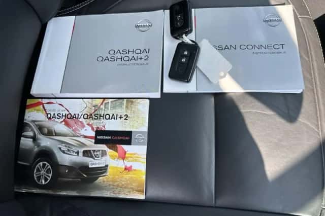 Nissan Qashqai (2011) thumbnail 3