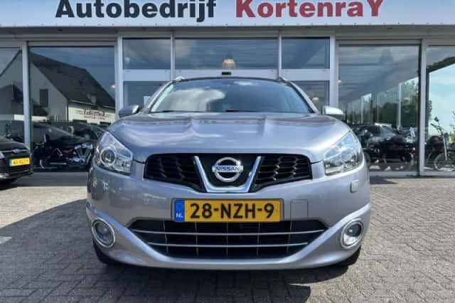 Nissan Qashqai (2011) thumbnail 5