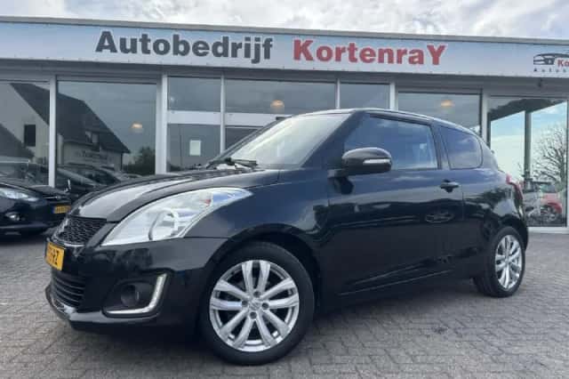 Suzuki Swift (2013) thumbnail 4