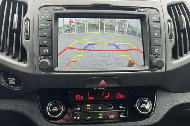 Kia Sportage (2011) thumbnail 6