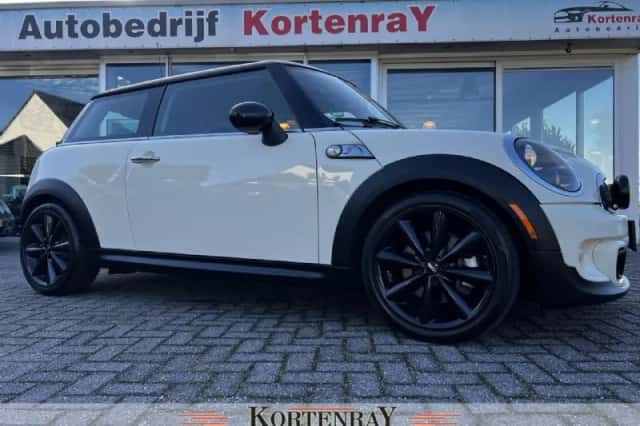 MINI Cooper S (2013) thumbnail 1