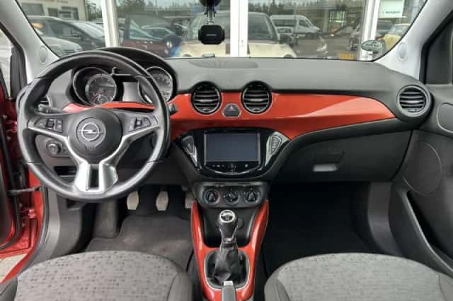 Opel Adam (2015) thumbnail 3