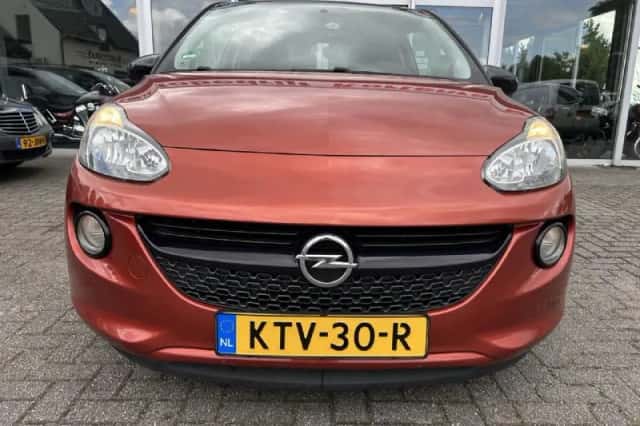 Opel Adam (2015) thumbnail 4