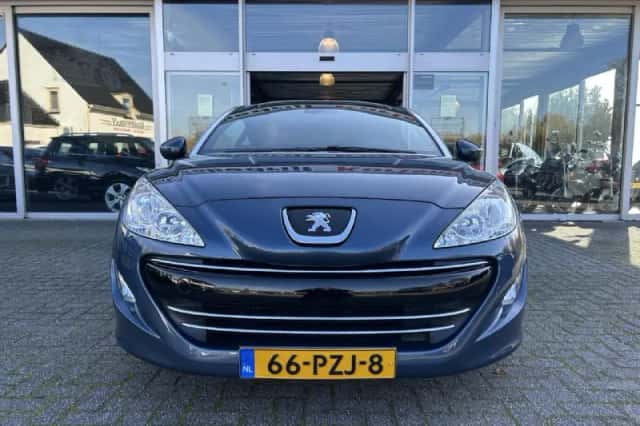 Peugeot RCZ (2011) thumbnail 4