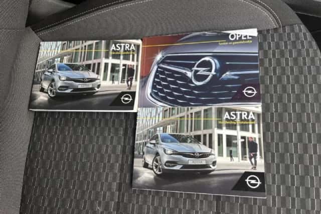 Opel Astra (2020) thumbnail 3