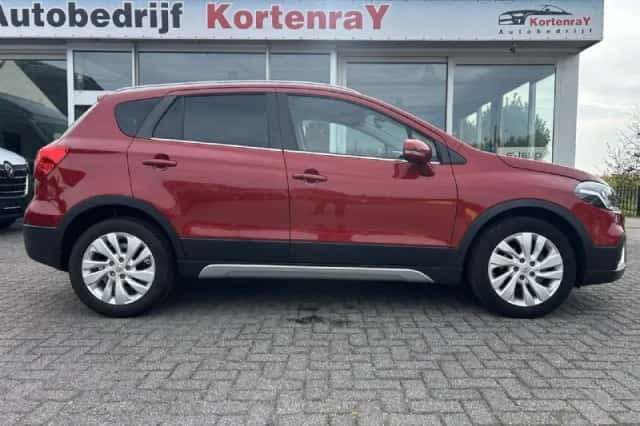Suzuki S-Cross (2017) thumbnail 4