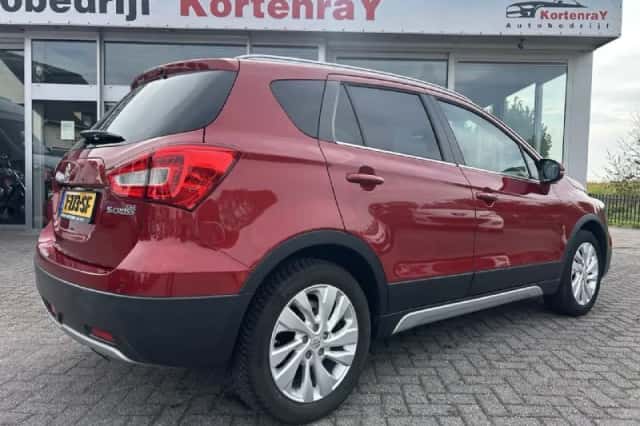 Suzuki S-Cross (2017) thumbnail 5