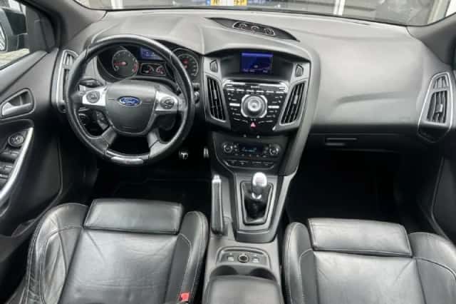Ford Focus (2013) thumbnail 4