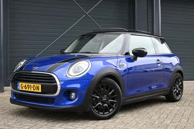 MINI Cooper (2019) thumbnail 1
