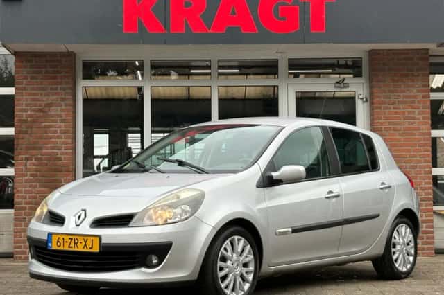 Renault Clio (2008) thumbnail 1